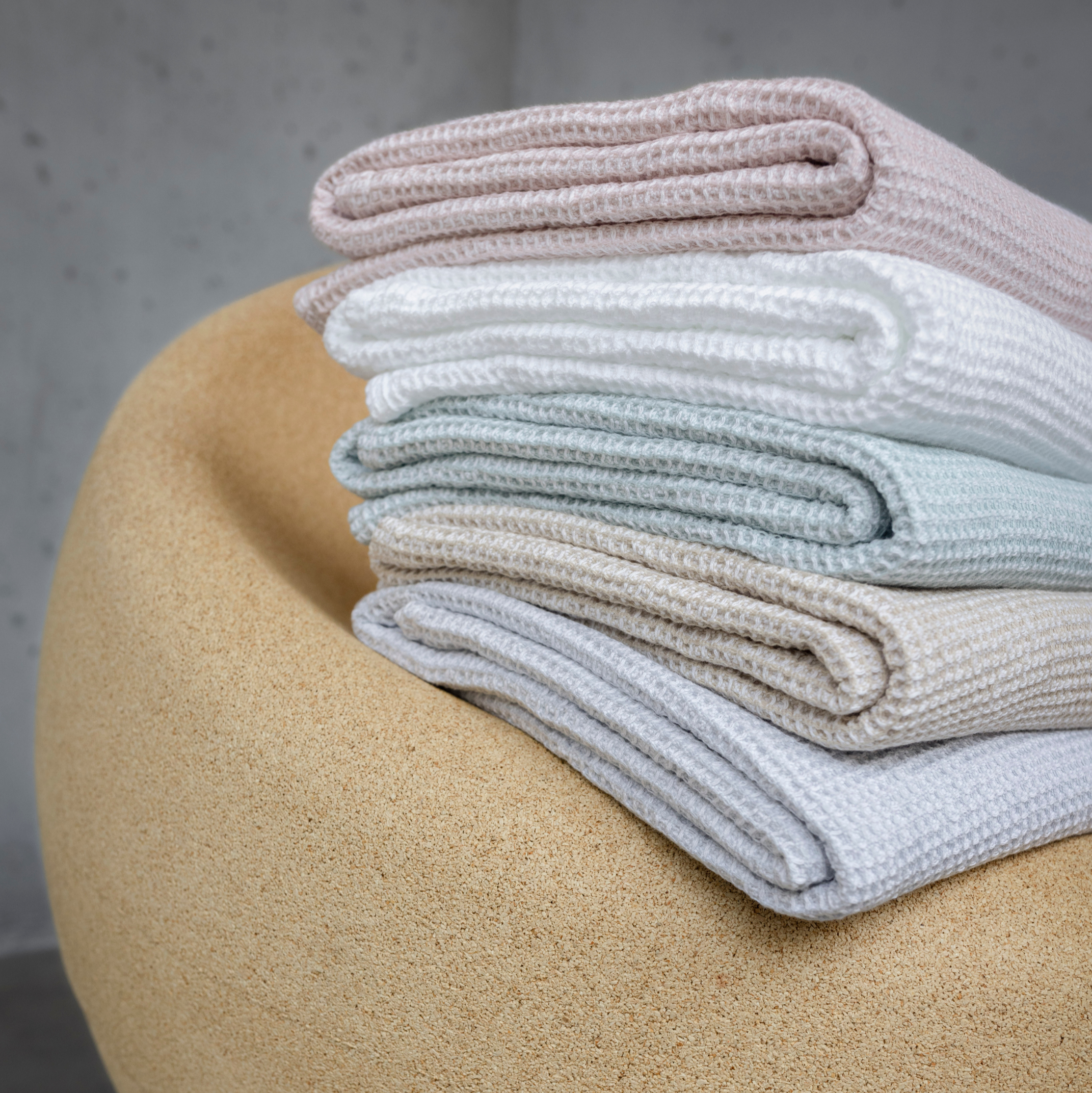 Towel “Bees” – Abyss & Habidecor
