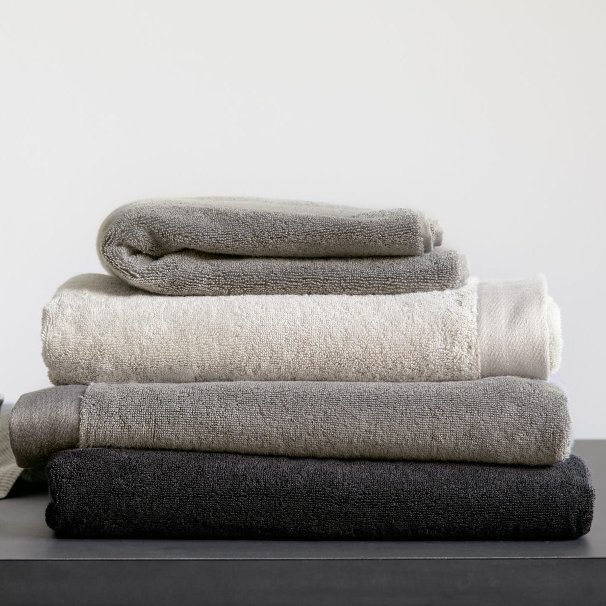 Towel “Grace” – Luiz