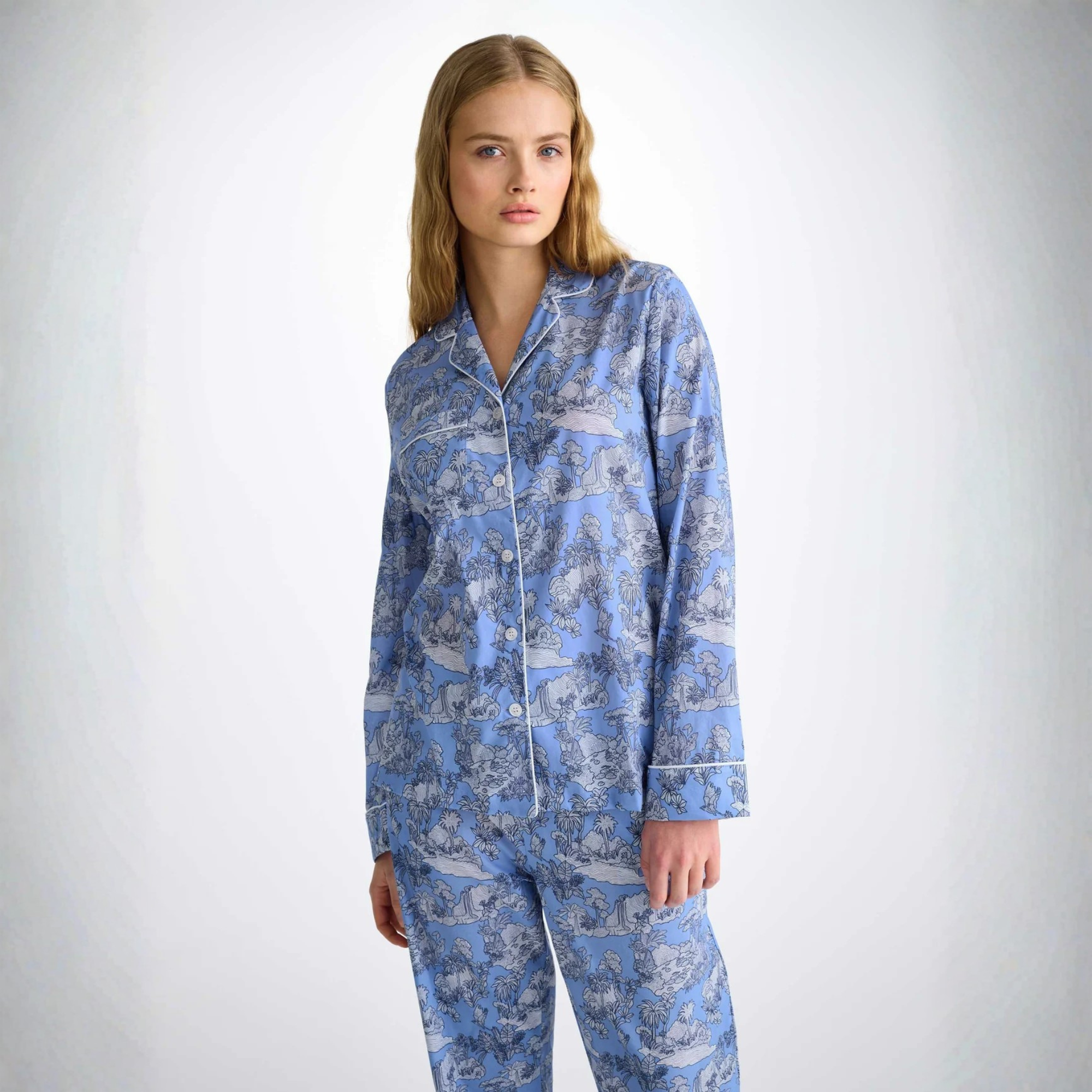 Women's Pyjama "Cotton Batiste" Blue Island Hopping Print