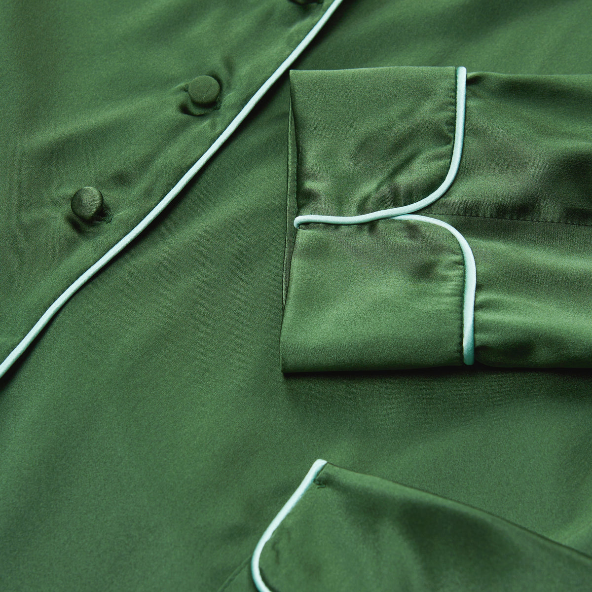Pyjama Henry von biscuits. luxury essentials