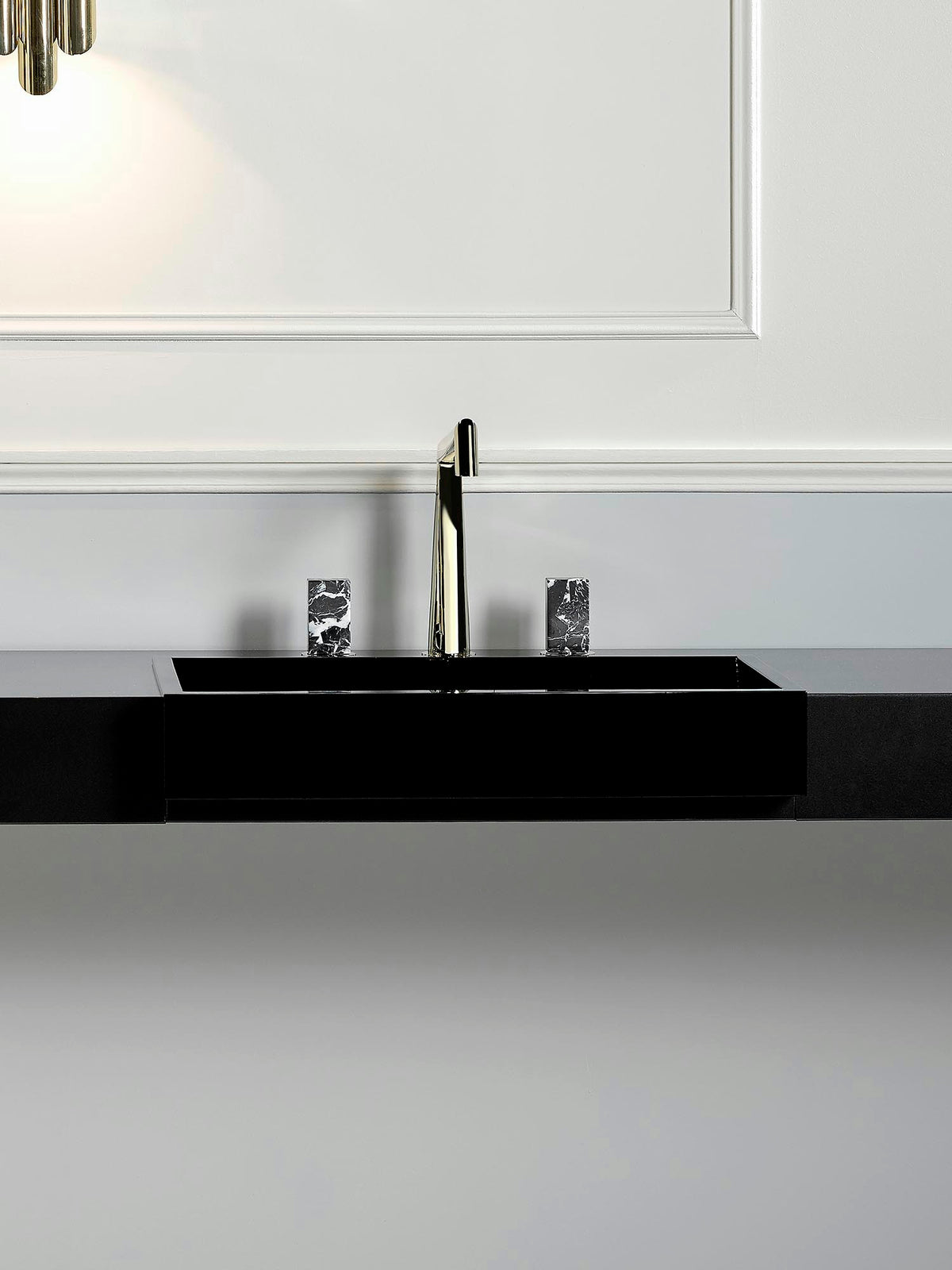 THG Montaigne Grand Antique Marmor – Lifestyle / Ambiente – COLL_G3R_Diapo_02.jpg