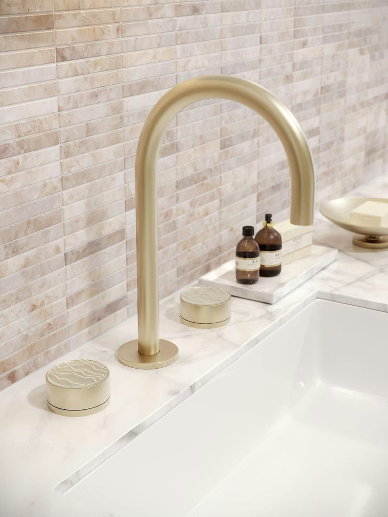 "Yoko Ice" Basin Mixer