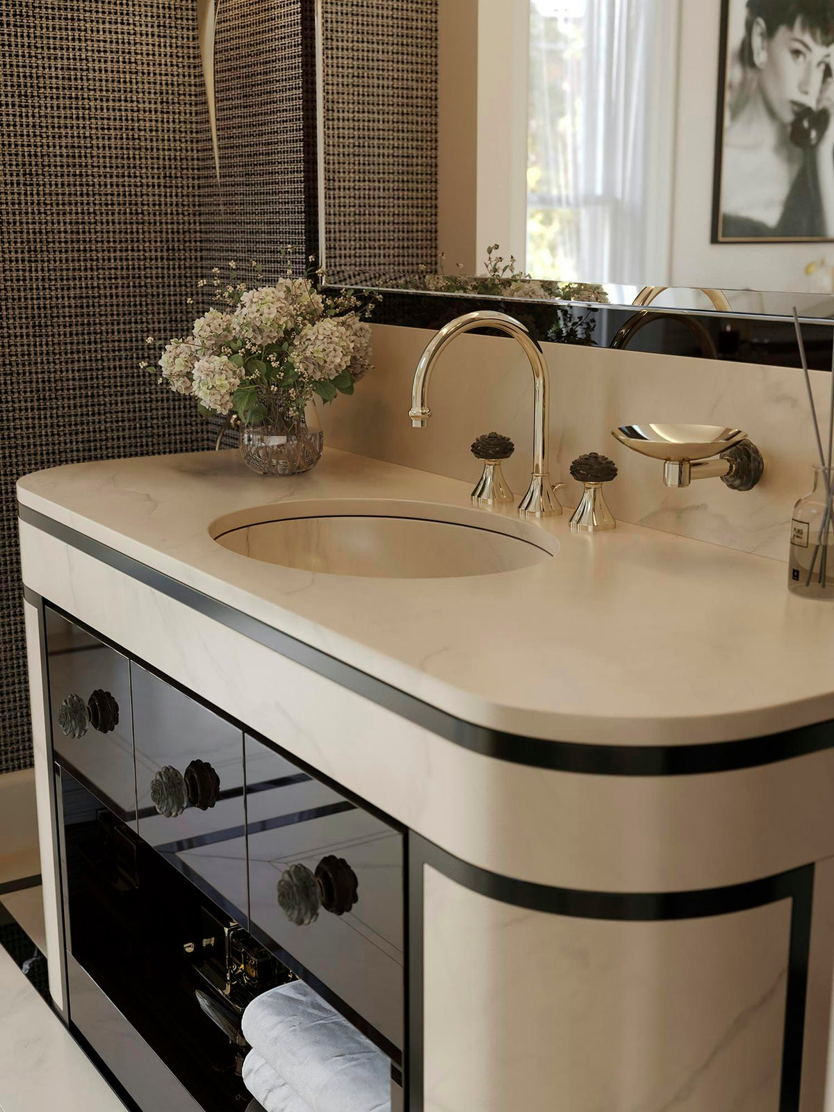 THG Camélia Kristall schwarz – Lifestyle / Ambiente – COLL_U5K_Diapo_06.jpg