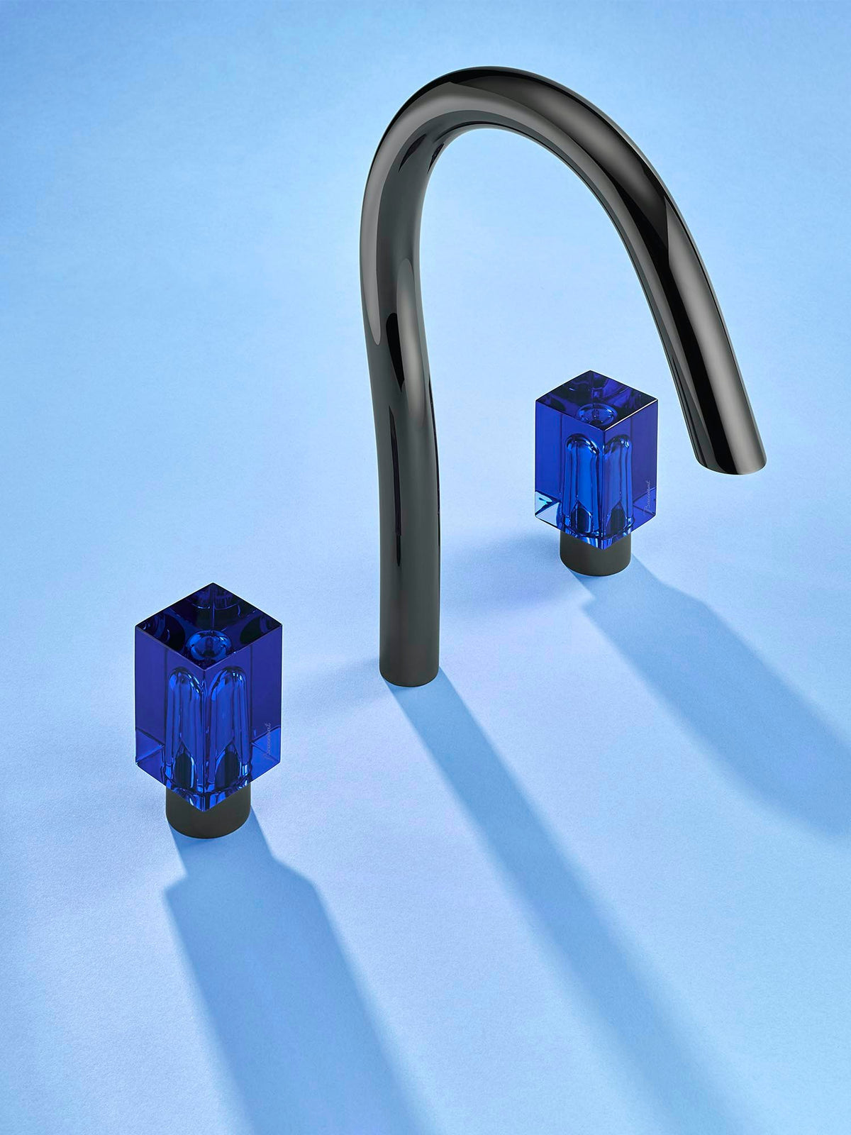 THG Beyond Kristall -Kristall blau – Kollektionsmotiv – andere Ausführung oder Detail/Zubehör / Ambiente – COLL_U6K_Diapo_01.jpg