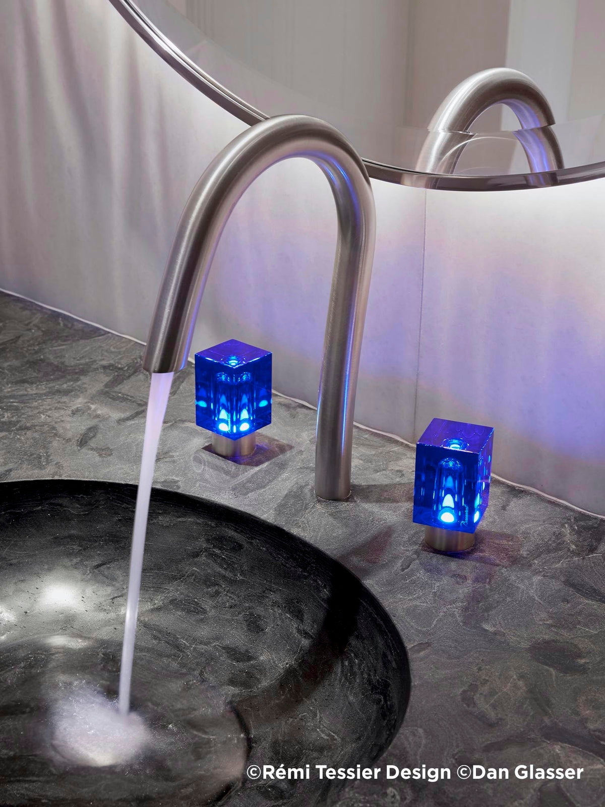 THG Beyond Kristall -Kristall blau – Lifestyle / Ambiente – COLL_U6K_Diapo_06.jpg