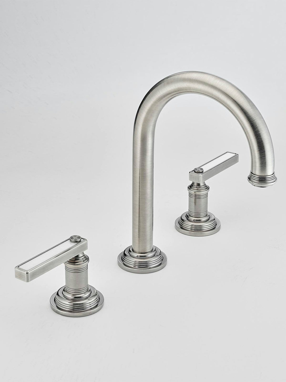 THG West Coast Onyx weiß mit Hebelgriffen – Kollektionsmotiv – andere Ausführung oder Detail/Zubehör / Ambiente – COLL_U9H_Diapo_02.jpg