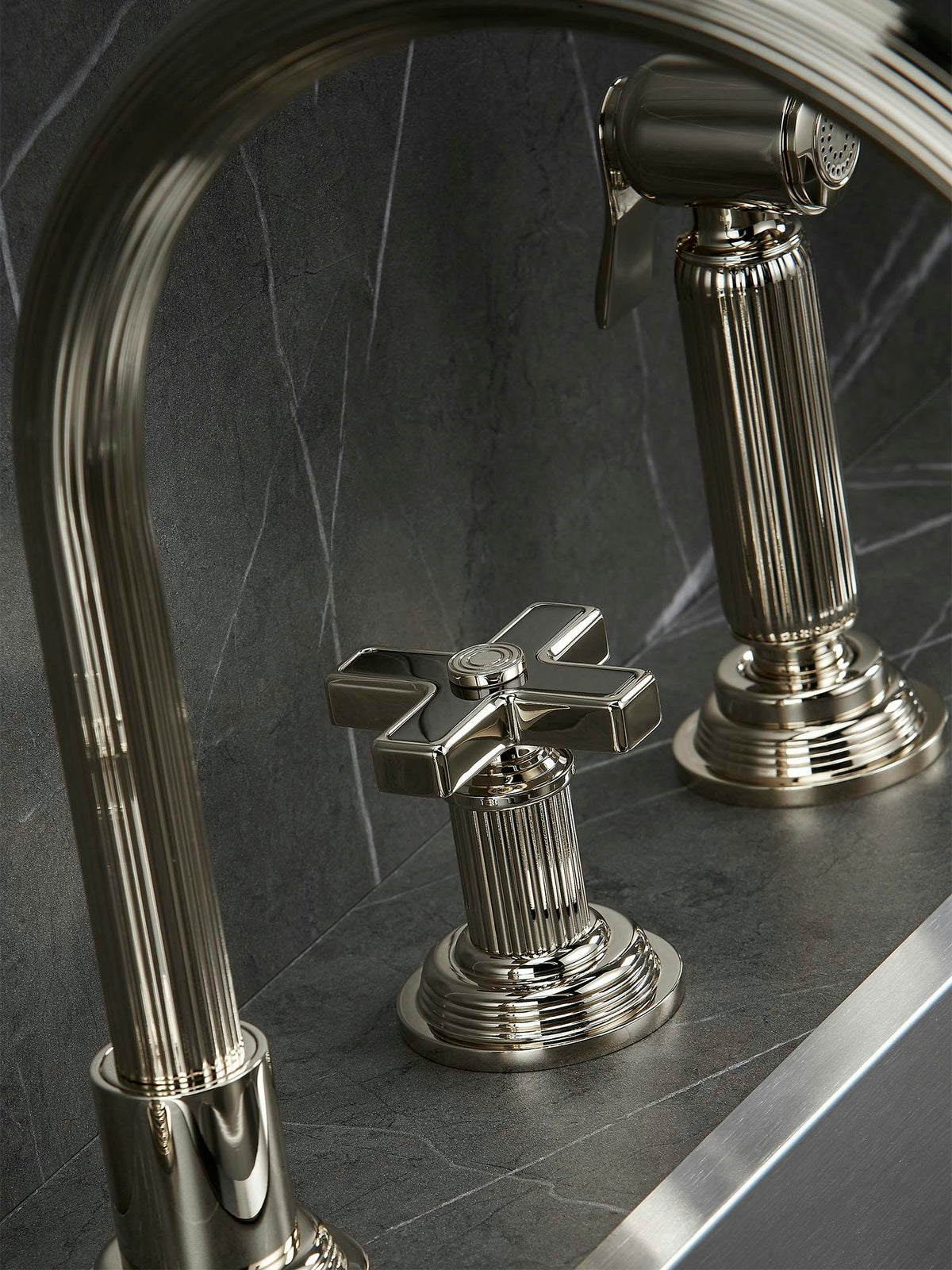 THG Grand central Metall – Kollektionsmotiv – andere Ausführung oder Detail/Zubehör / Ambiente – COLL_U9K_Diapo_07.jpg