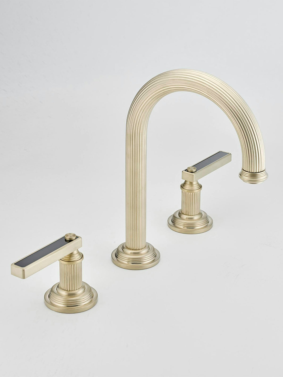 THG Grand central Onyx schwarz mit Hebelgriffen – Kollektionsmotiv – andere Ausführung oder Detail/Zubehör / Ambiente – COLL_U9N_Diapo_02.jpg